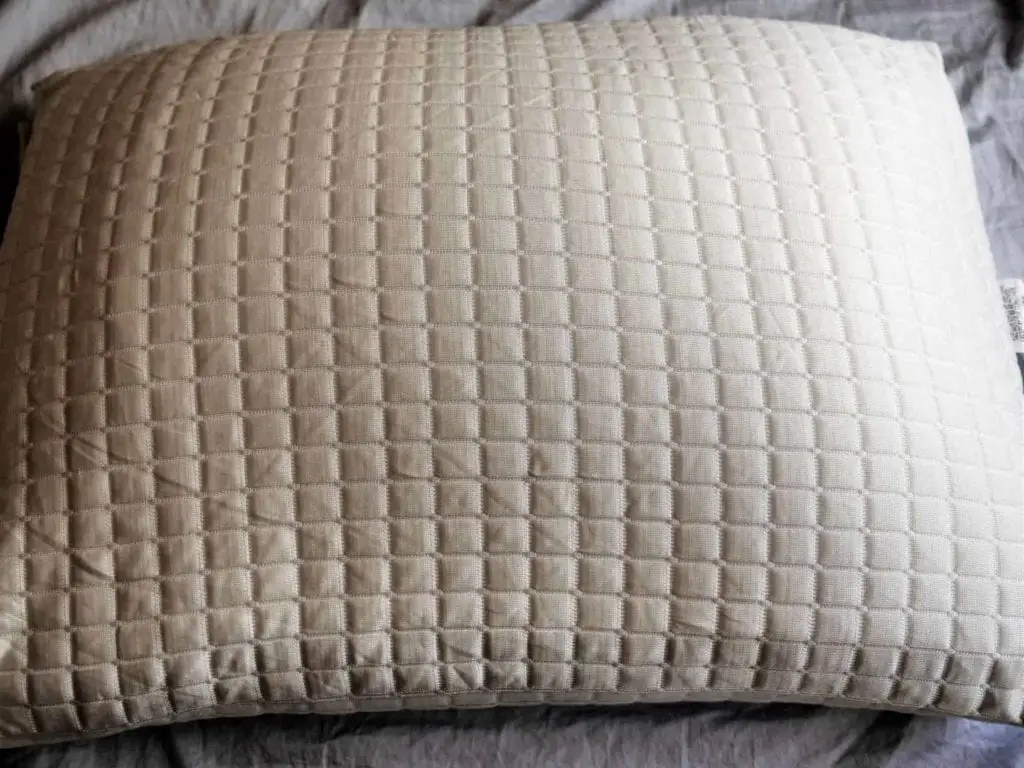 eight sleep cool pillow