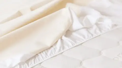 Naturepedic Kids Organic Waterproof mattress protector review