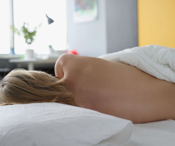 benefits of sleeping nude