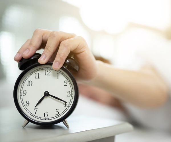 Alarm Snoozing | Is Snoozing Bad For You? | May 2025 is snoozing bad for you