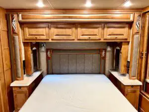 queen size bed dimensions rv